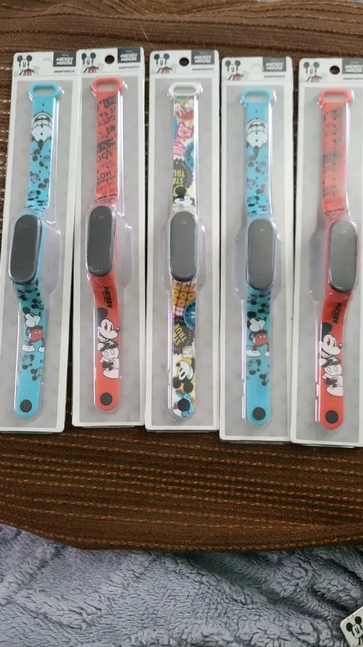 Reloj pulso de personajes - 3