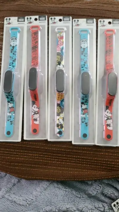 Reloj pulso de personajes - miniatura 3