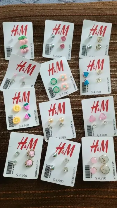 Set de aros variados H&M para mujer - miniatura 4