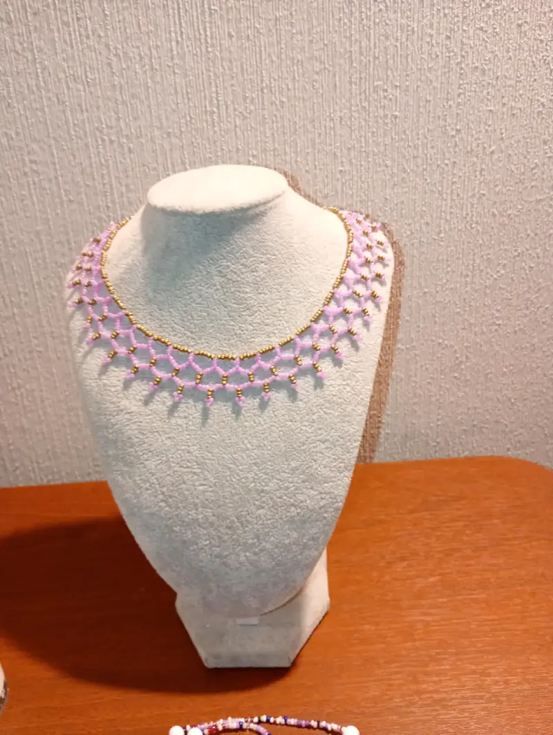 Collar de Mostacillas Lilas y Doradas The Dixi - 2