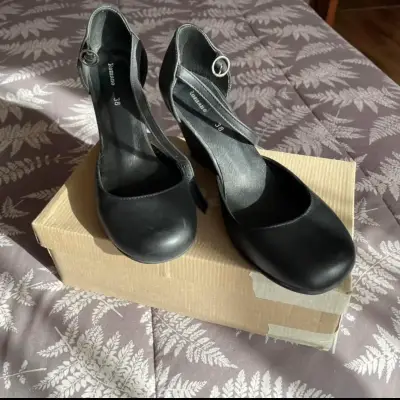 Zapatos de Taco chino Negro Romano Talla 38 - miniatura 1
