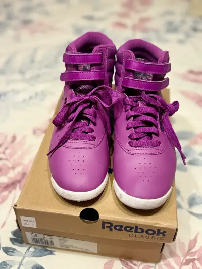 Zapatillas Reebok Classic moradas talla 37.5 - miniatura 1
