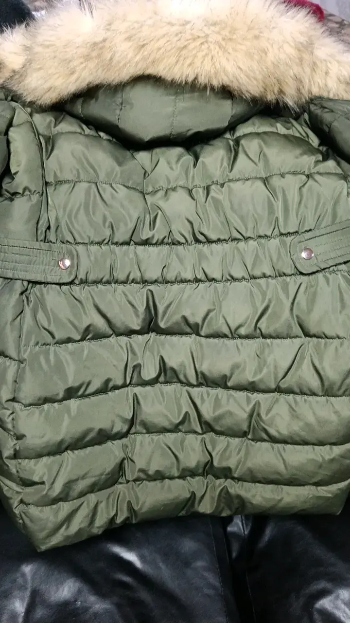Parka verde con capucha de piel sintética Zara - 3