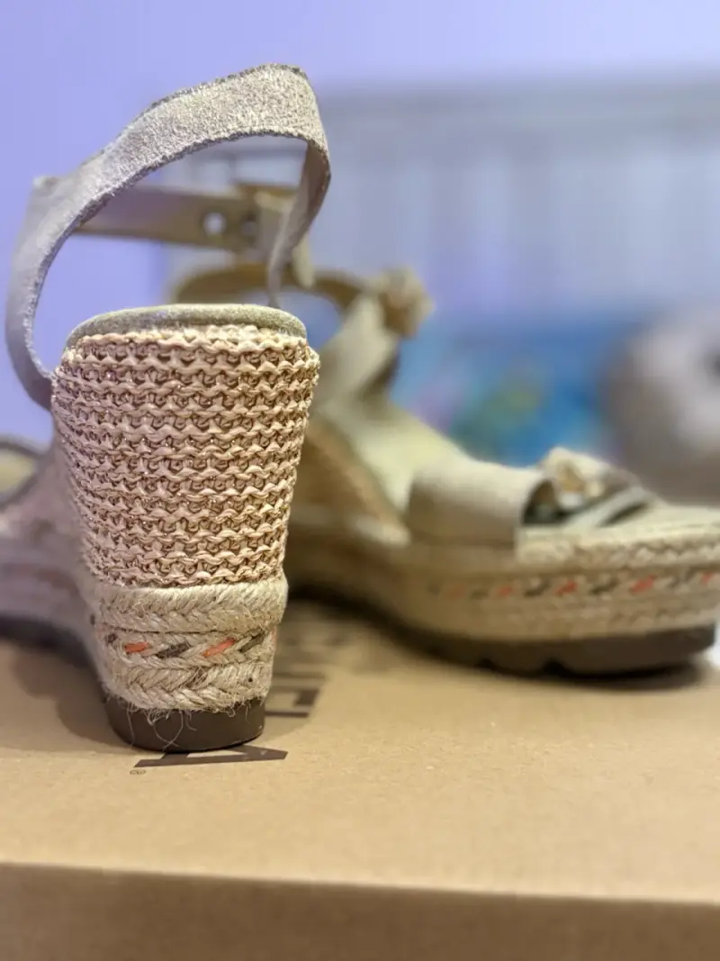 Sandalias Carmela cuero 38 - 4