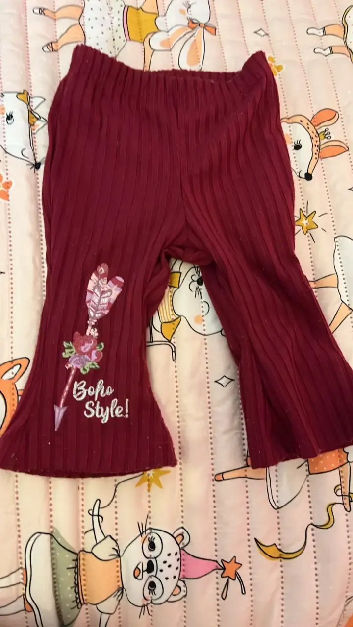 Pantalones infantiles rojos estilo boho - 1