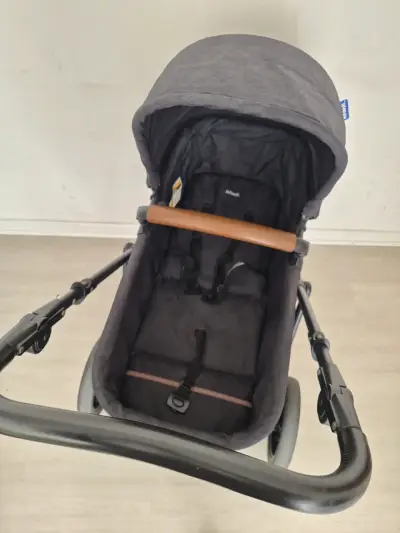Coche de bebé Infanti Cloud negro con manillar ajustable - miniatura 3
