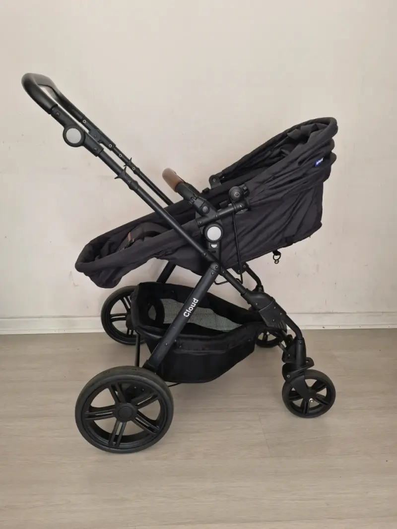 Coche de bebé Infanti Cloud negro con manillar ajustable - 6