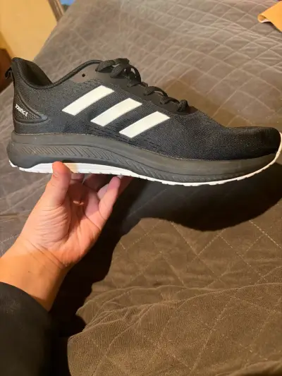 Zapatillas deportivas negras Adidas para hombre - miniatura 3