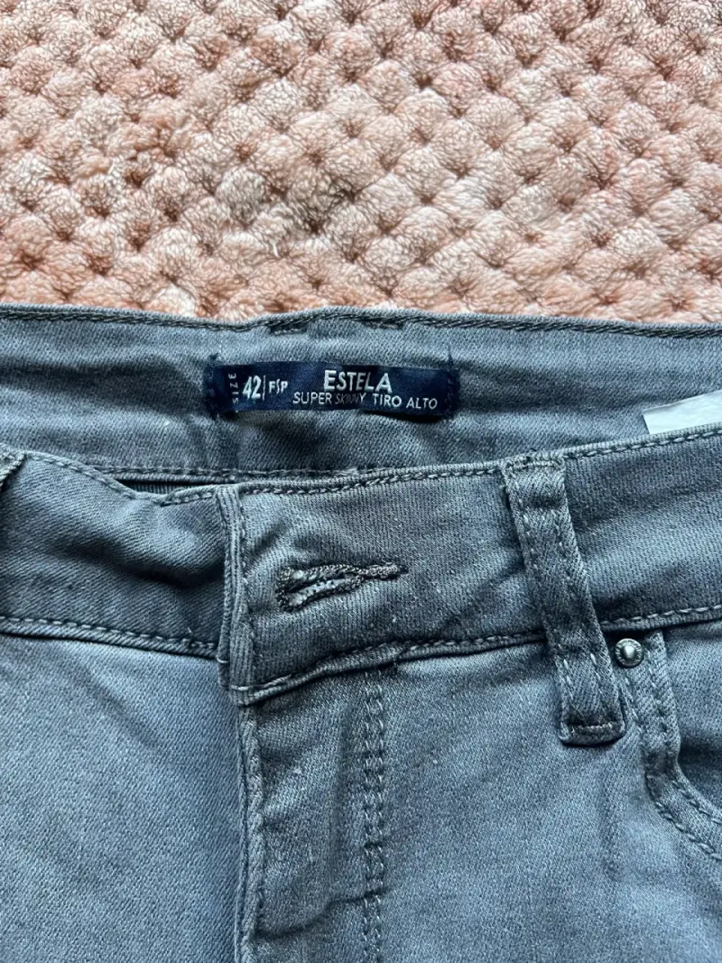 Jeans gris super skinny tiro alto para mujer - 3
