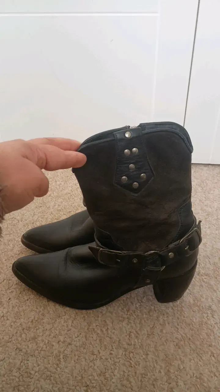 Botines de cuero negro con hebilla - 2