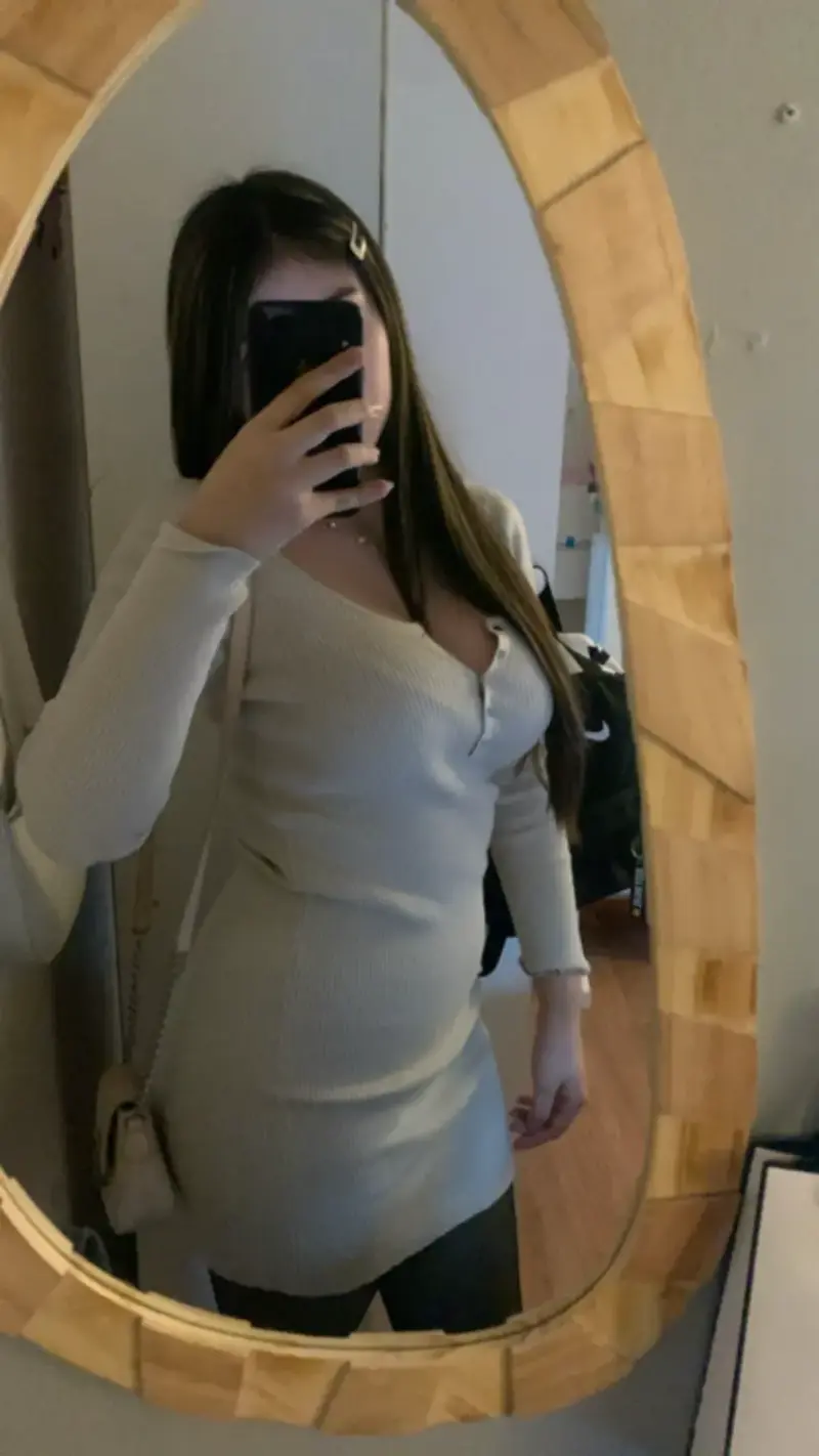 Vestido beige ajustado Stradivarius - 3