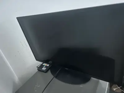 Televisor LED AOC 32 pulgadas modelo LE32W354F - miniatura 1