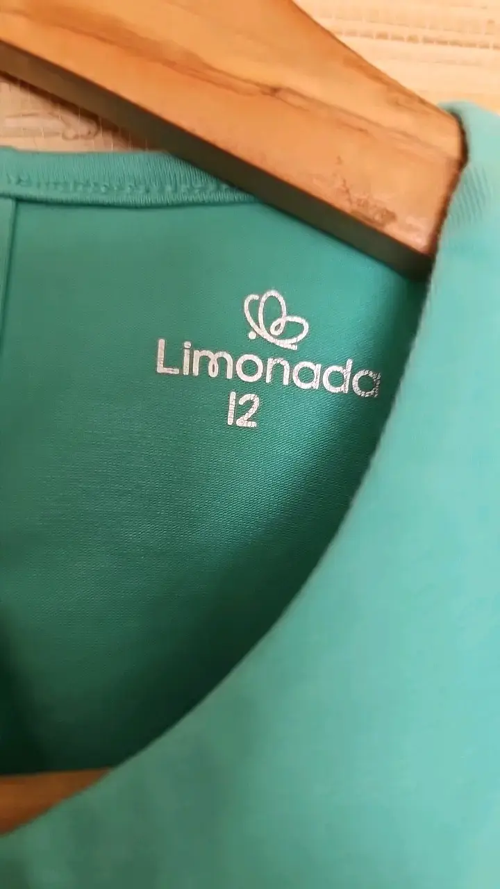 Polera  verde agua para niña Limonada - 4