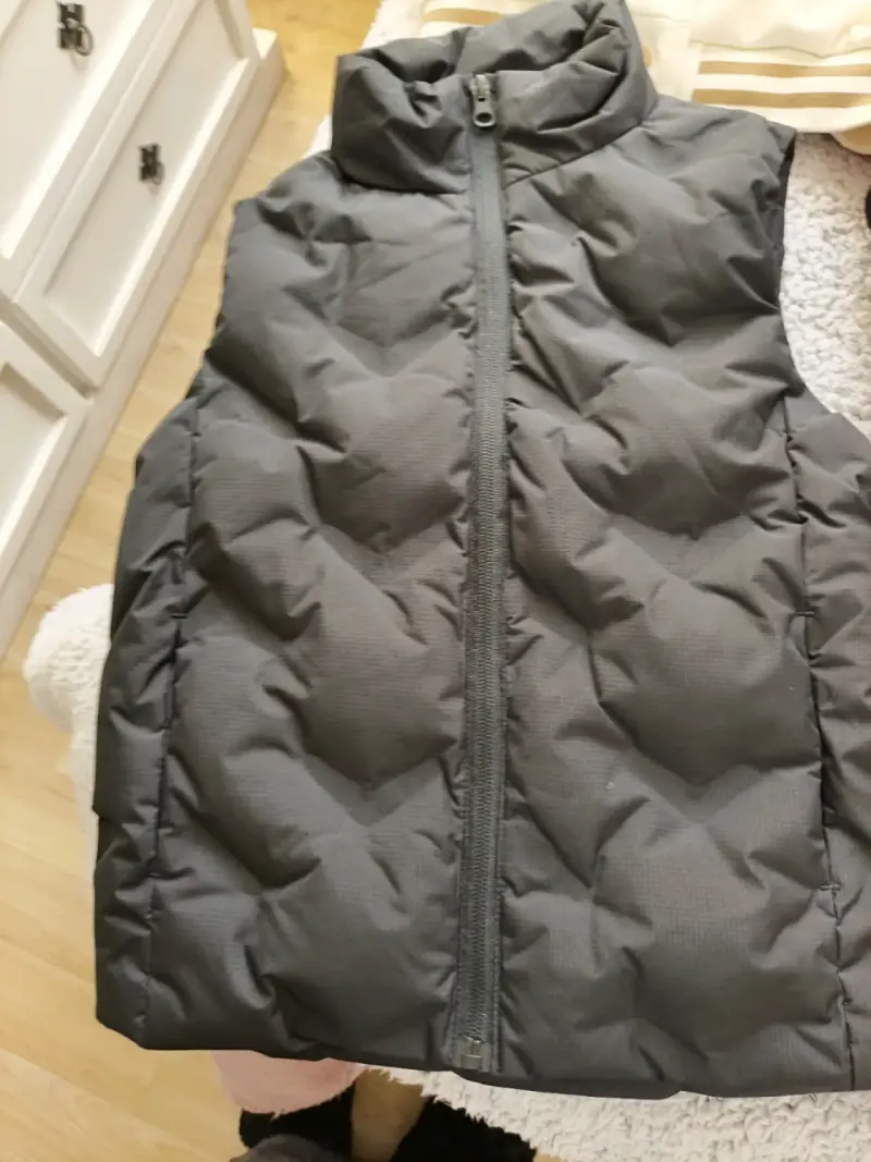 Chaqueta de niño con capucha y diseño de dinosaurios - 4