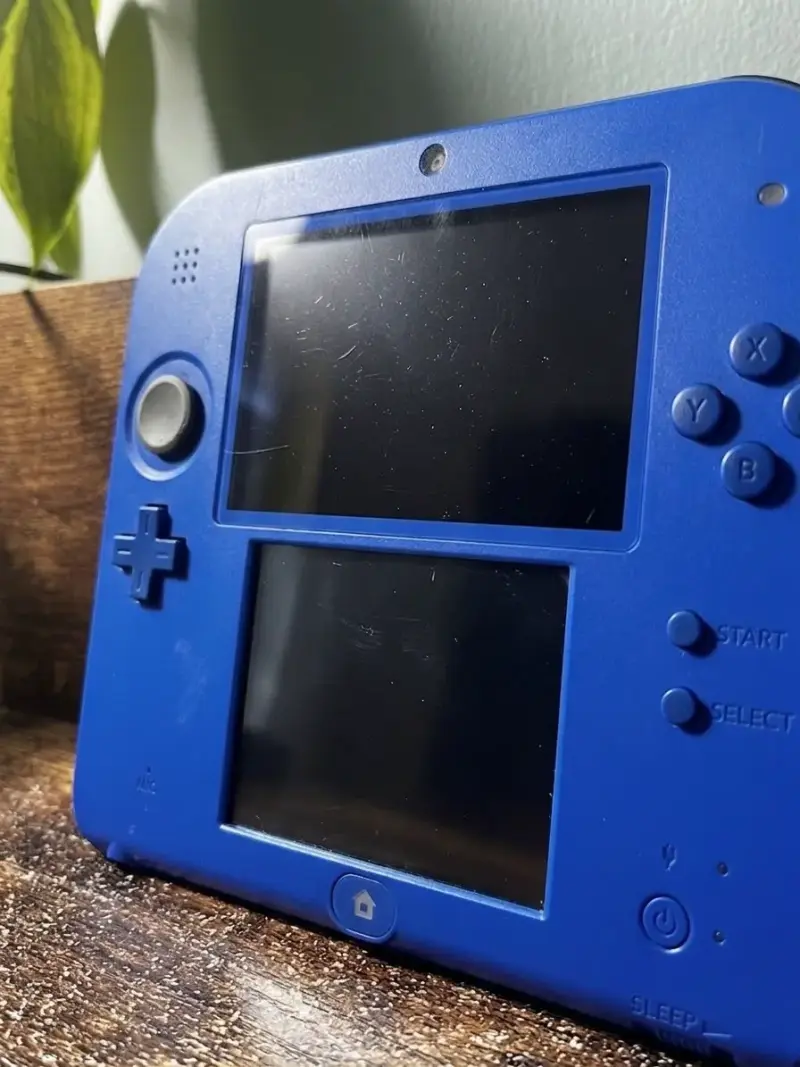 Consola Nintendo 2DS Azul con Mario Kart 7 - 2