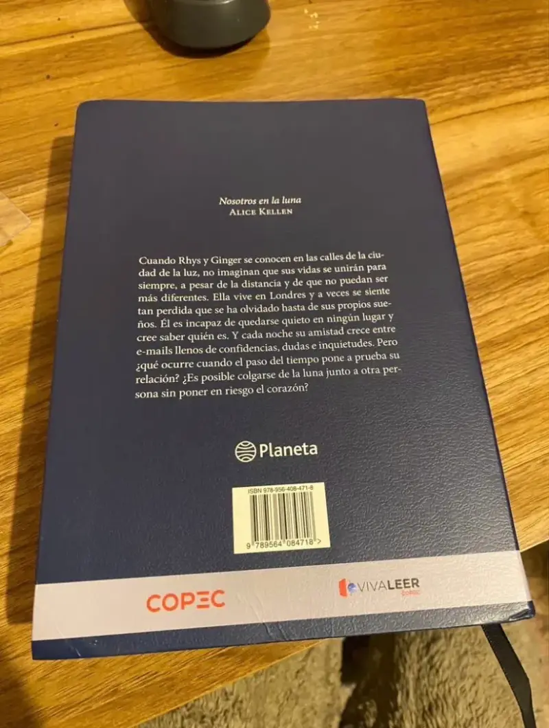 Libro 'Nosotros en la Luna' de Alice Kellen - 2