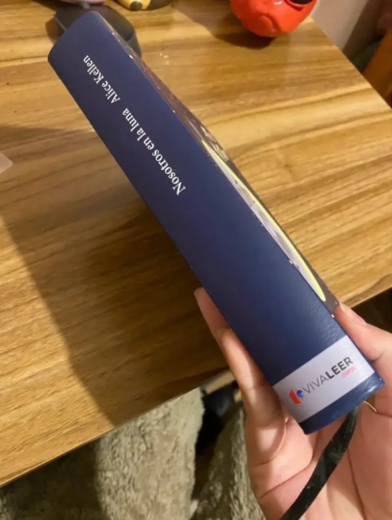Libro 'Nosotros en la Luna' de Alice Kellen - 4