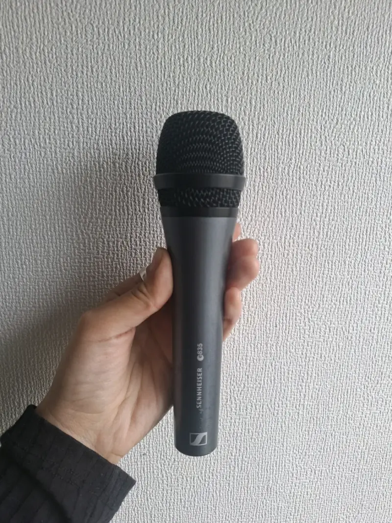 Micrófono Sennheiser E835 con soporte y estuche - 2