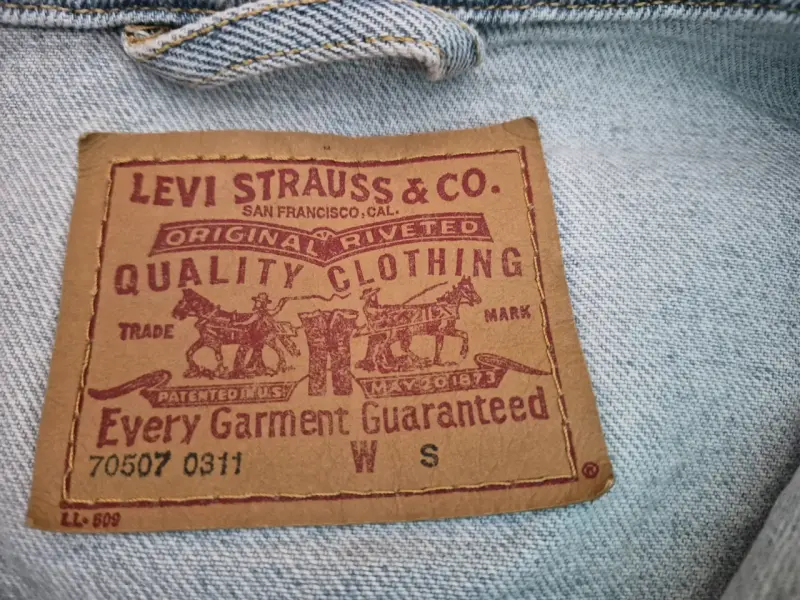 Chaqueta de mezclilla Levi's clásica - 2