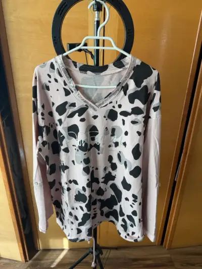 Polera manga larga estampado animal print - miniatura 1