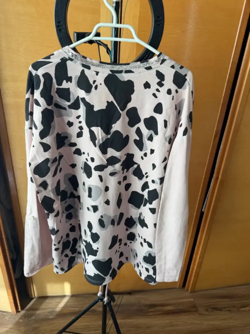 Polera manga larga estampado animal print - 2