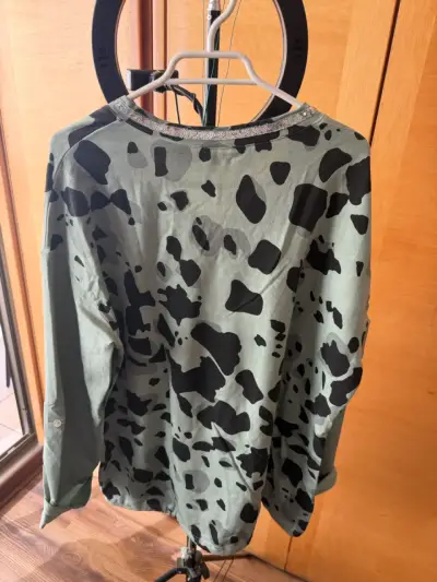 Polera manga larga estampado camuflaje verde - miniatura 2