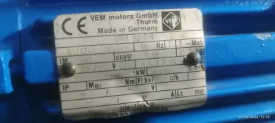 Conjunto Motor Trifásico VEM+Variador ABB - miniatura 1