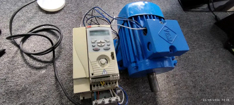 Conjunto Motor Trifásico VEM+Variador ABB - 3