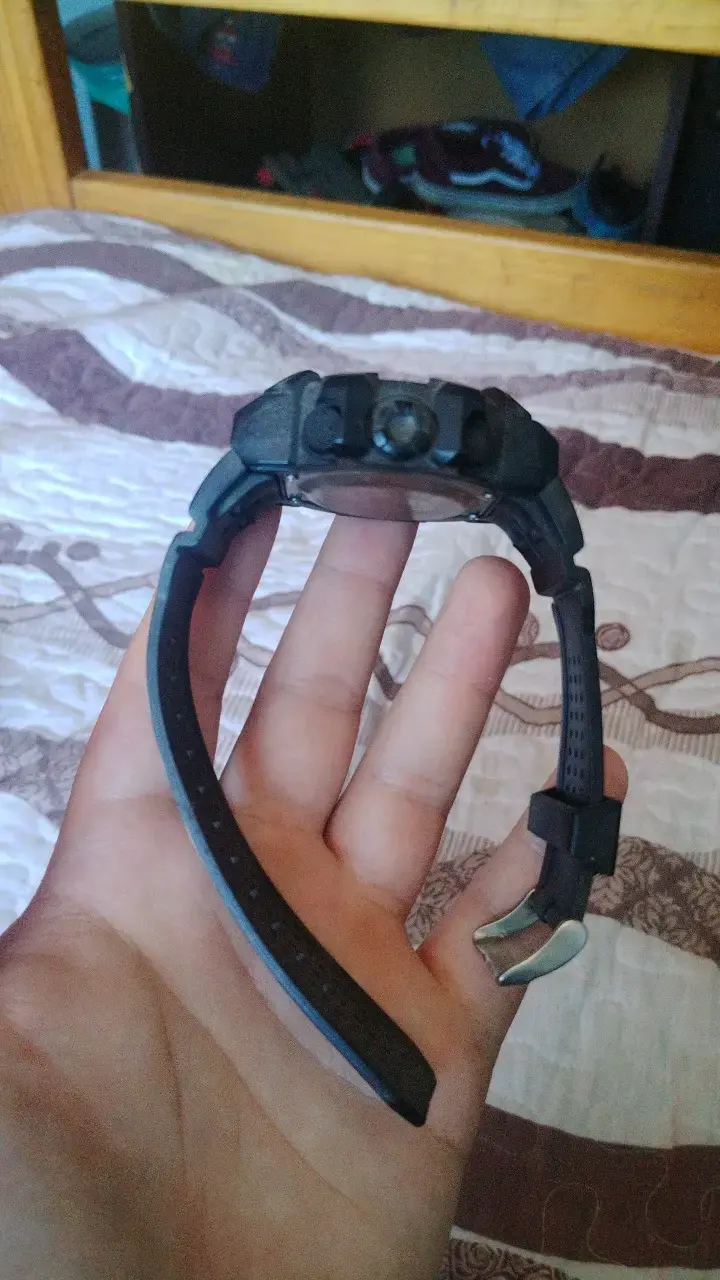 Reloj deportivo digital resistente al agua - 2
