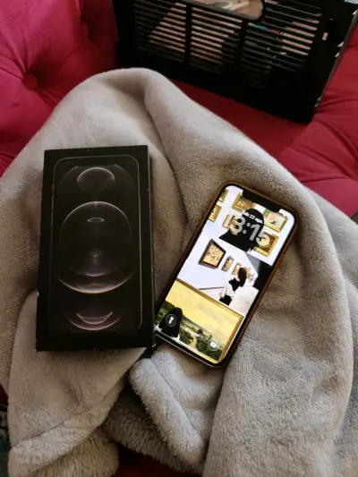 iPhone 12 Pro 128GB en buen estado - miniatura 1