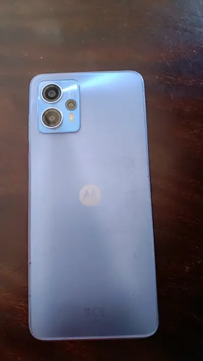 Smartphone Motorola g13  buen estado - miniatura 2