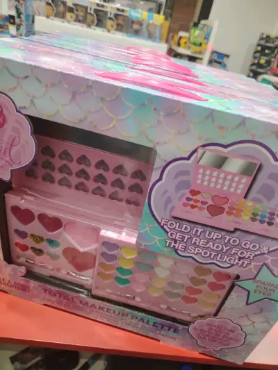 Paleta de Maquillaje Total Mermaid con Sombras y Brillos - miniatura 1