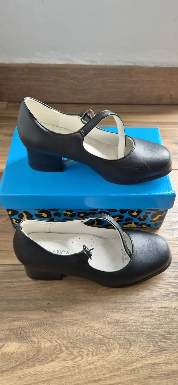 Traje de Cueca talla 8 con falso y zapatos - 2