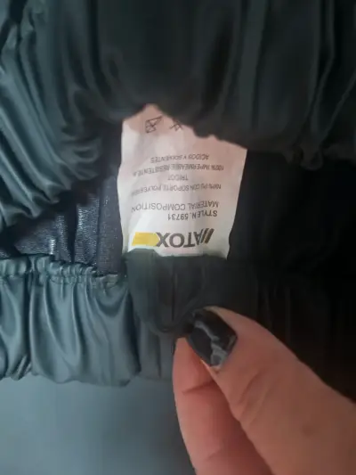 Traje de lluvia impermeable con cintas reflectantes - miniatura 3