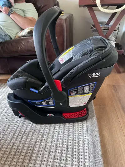Silla de Auto Britax para Bebé con Base - miniatura 1