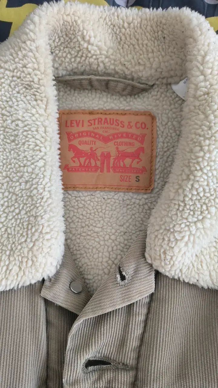 Chaqueta de pana Levi's con forro de borrego - 2