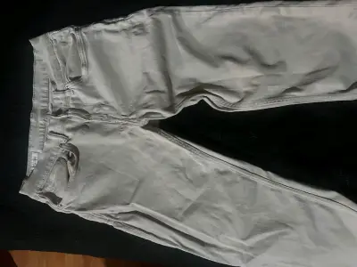 Pantalones beige Zara para hombre en buen estado - miniatura 1
