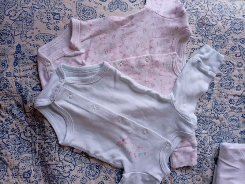 Conjunto de bodies para bebé en algodón suave - 1