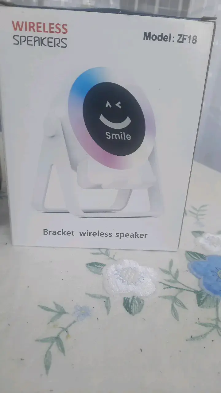 Parlante Inalámbrico Smile ZF18 con Luz LED - 2