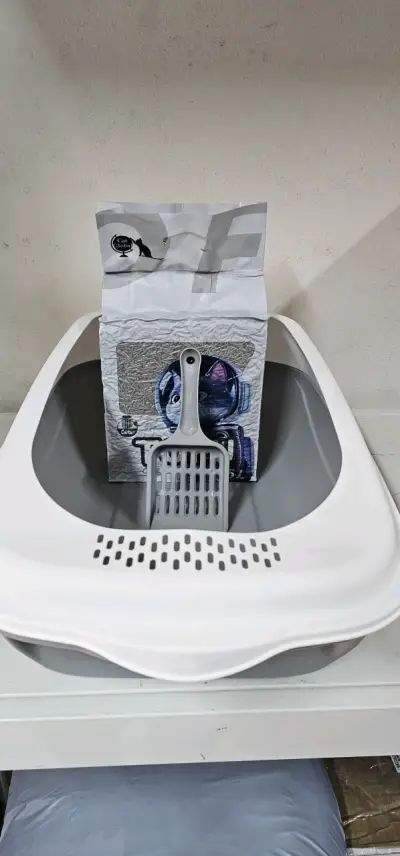 Arenero para gatos con pala y arena Tofu - miniatura 1