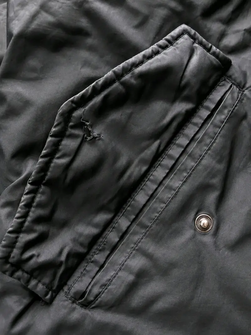 Parka negra con capucha de piel sintética Opposite - 2