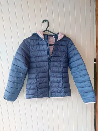 Chaqueta acolchada azul con capucha - miniatura 1