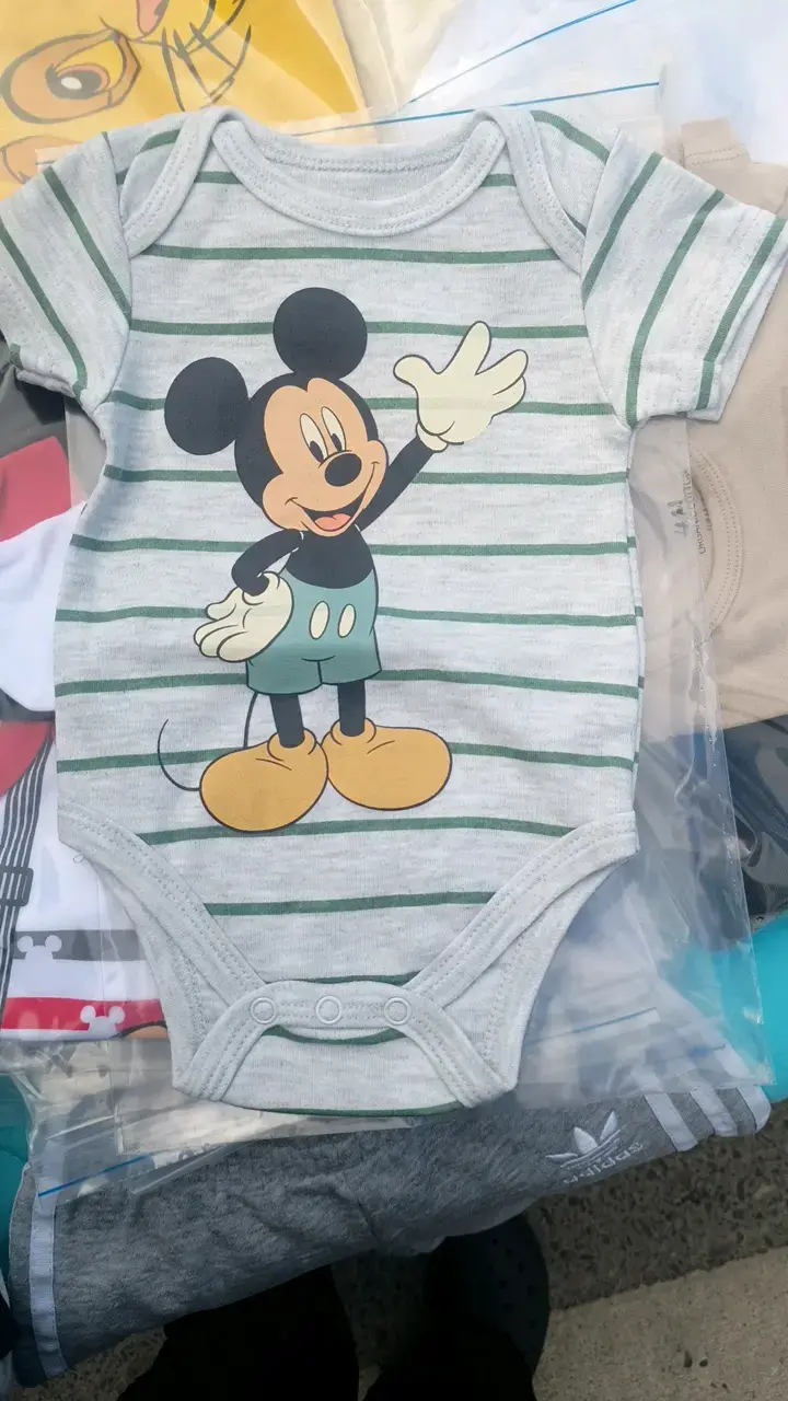 Set de Bodies para Bebé con Diseños de Simba y Mickey - 2