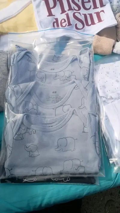 Set de Bodies para Bebé con Diseños de Simba y Mickey - miniatura 5