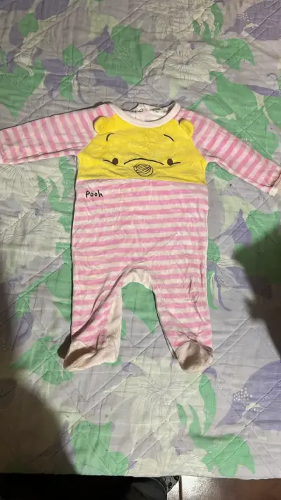 Pijama de bebé Winnie the Pooh y polerón Mickey - miniatura 1
