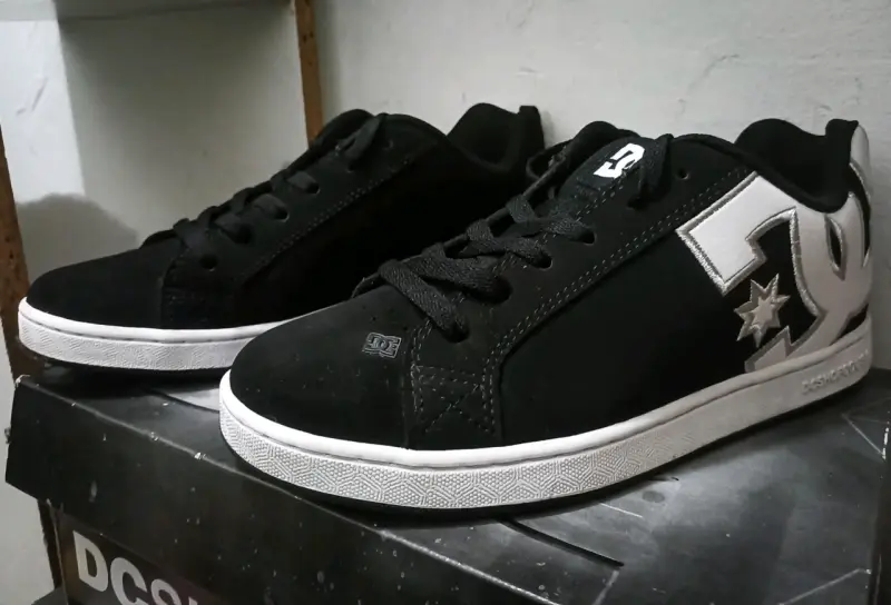 Zapatillas negras DC Shoes para mujer