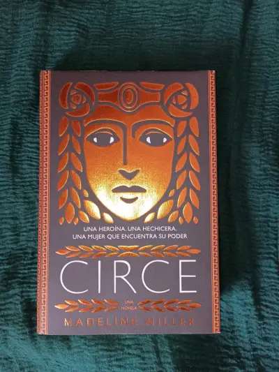 Libro Circe de Madeline Miller en tapa dura - miniatura 1