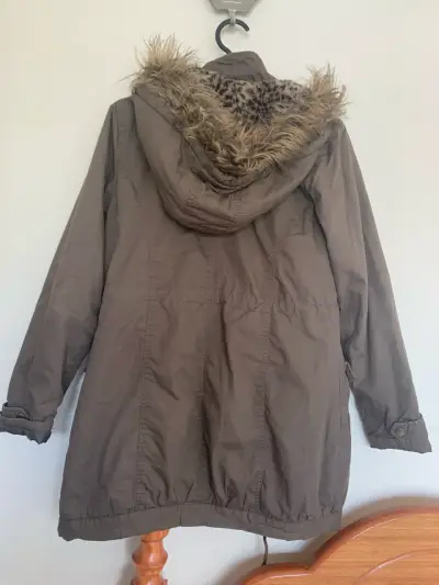 Parka Mujer Mossimo con Forro de Leopardo - miniatura 2