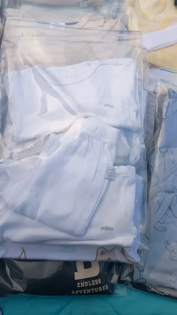 Set de ropa de bebé Pilin con estampado de animales - 2