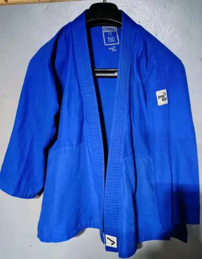 Kimono de Judo Azul Ippon Gear Talla 150 - miniatura 1